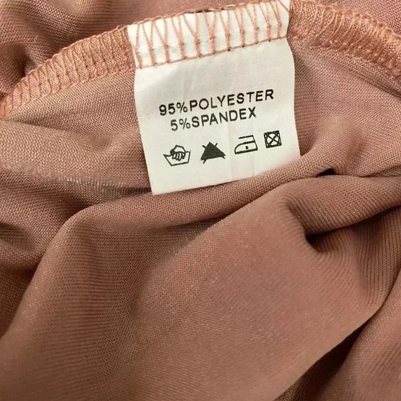 🆕Velzera Bell Sleeve Velvet Lace-Up Romper🆕 - Picture 12 of 13